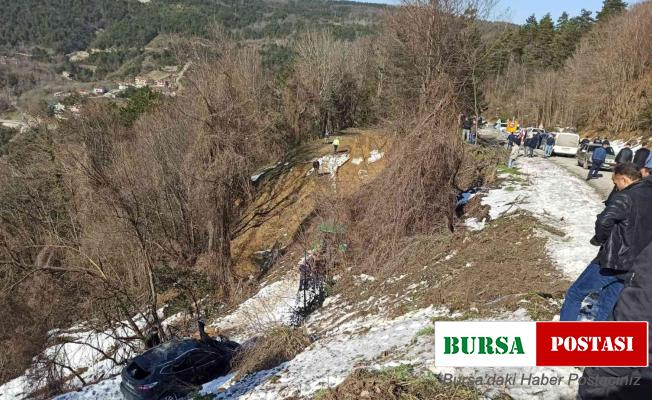 Cip uçuruma yuvarlandı: Şehit annesi ve babası yaralandı