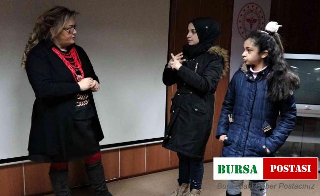 Çocuğunun dilini öğrendi 10 yıl sonra ilk defa “kızım” dedi