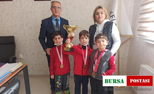 CÜ Vakfı okullarından Jimnastikte büyük başarı