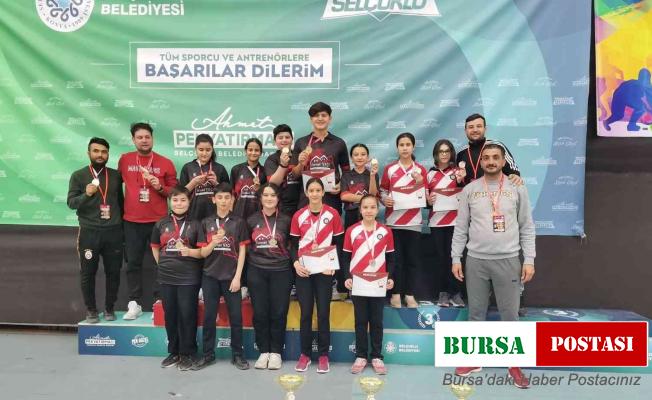 Denizlili Dartçılar Türkiye Şampiyonasında birinciliği bırakmadı