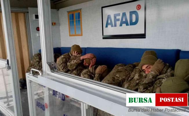 Deprem, askeri personele simülasyonla anlatıldı