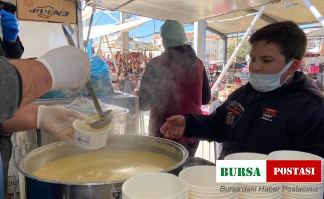 Didim Belediyesi’nden soğuk havalarda sıcak çorba ikramı