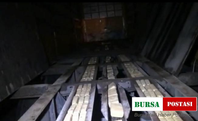 Diyarbakır’da TIR’ın dorsesinde zulalanmış 140 kilo eroin ‘Risko’ ve ‘Çiko’nun burnundan kaçmadı