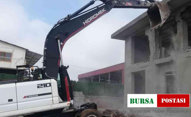 Diyarbakır’da zabıta ekipleri kaçak yapılara geçit vermiyor