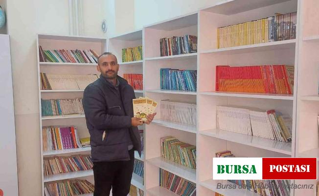 Diyarbakırlı yazar Sinanoğlu 10. kitabını çocuklara hediye etti