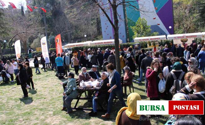 Efeler’de festival bahane keşkek şahane