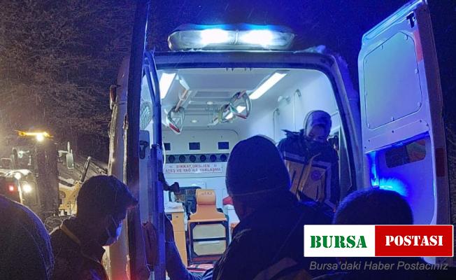 Elazığ’da karda mahsur kalan vatandaş 5 saatlik çalışmanın ardından kurtarıldı