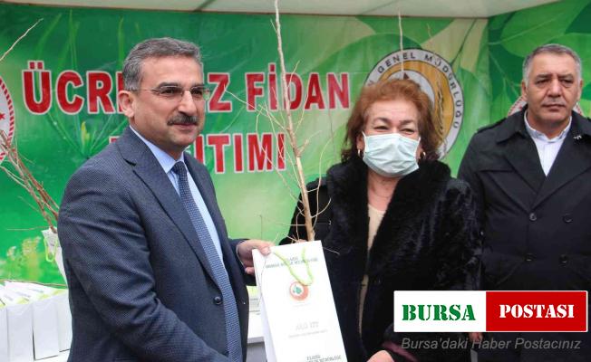 Elazığ’da üreticilere 6 bin 500 dut fidanı dağıtıldı