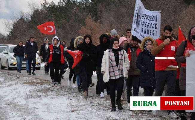 Emet’te şehitlere saygı yürüyüşü