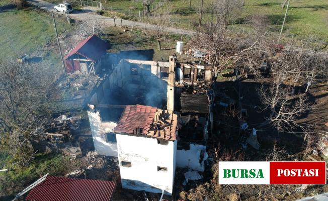 Evi yanan aileye hayırsever vatandaşlar sahip çıktı