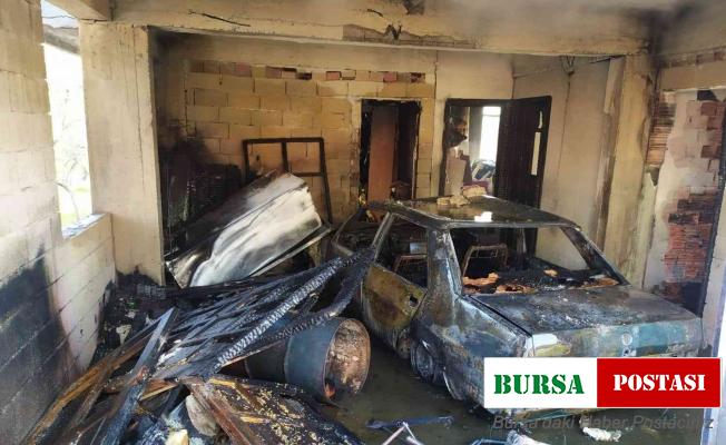 Evin garajında çıkan yangında otomobil alev topuna döndü