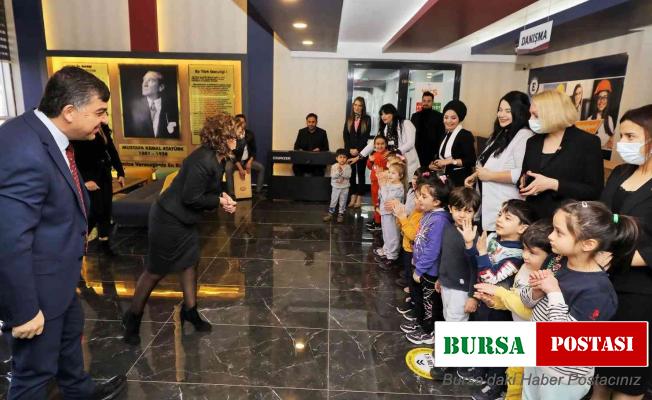 Fadıloğlu, öğrencilerle bir araya geldi