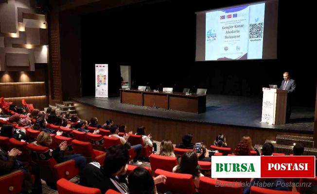 GAÜN öğrencilerinden Kentsel Sürdürülebilirlik paneli