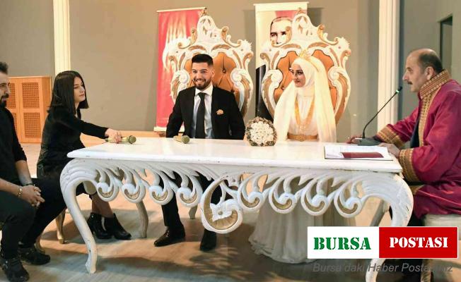 Genç çiftin nikahını Belediye Başkanı Hasan Doğru kıydı