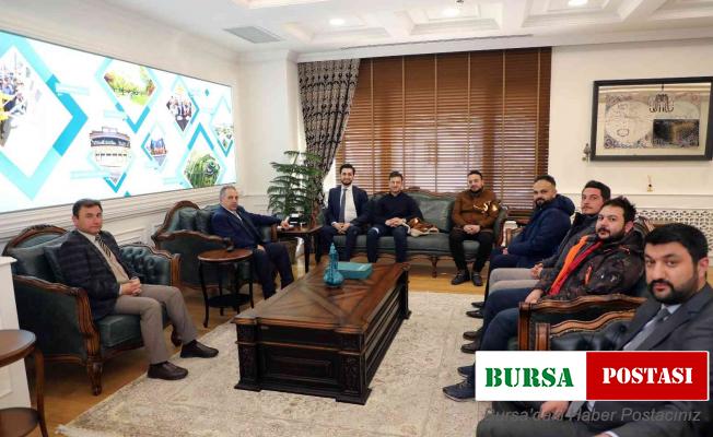 Genç doktorlardan Başkan Yalçın’a ziyaret