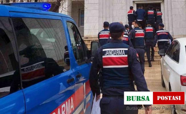 Göçmen kaçakçıları tutuklandı