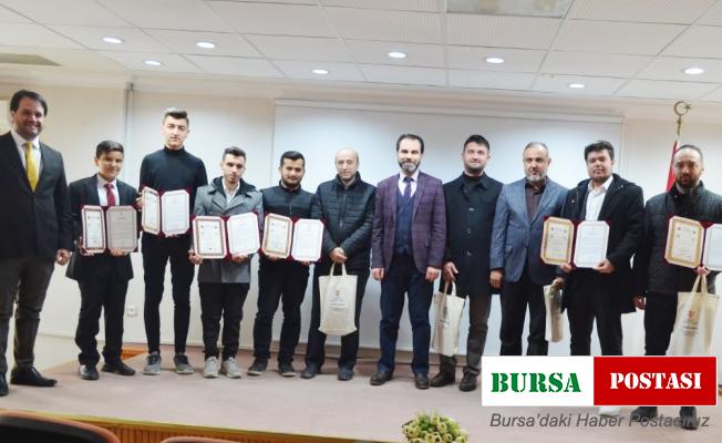 Hafızlık Tespit Sınavı’nda başarılı olan 11 öğrenciye belgeleri verildi