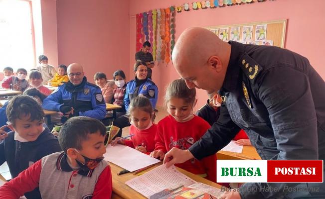 Hakkari polisinden öğrencilere ‘rol model’ ziyareti