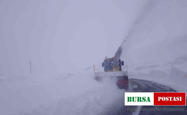 Hakkari’de 51 köy yolu ulaşıma kapandı