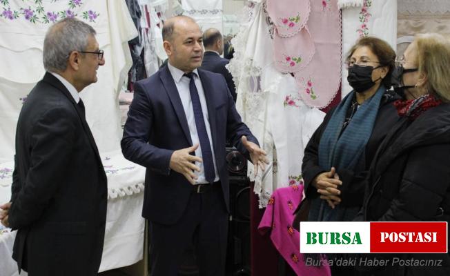 Halk Eğitimi Merkezi ve Akşam Sanat Okulu sergi açtı