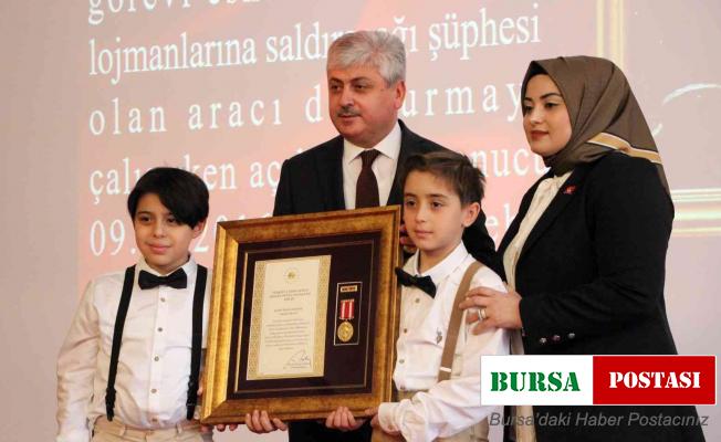 Hatay’da şehit yakınları ve gazilere Devlet Övünç Madalyası ve Beratı verildi