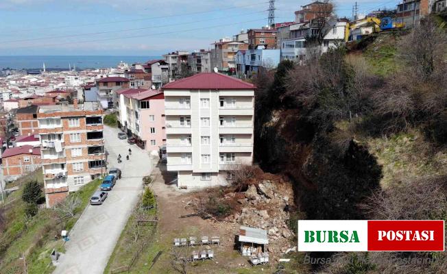 Heyelan nedeniyle boşaltılan 5 katlı binada yeni gelişme
