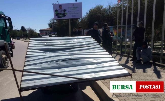 Hırsızlar yakalanınca affedilmek için yalvardı