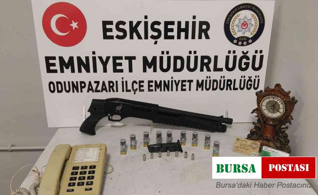 Hırsızlık şüphelisi 3 kişi tutuklandı