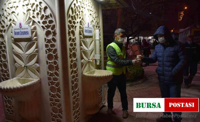 İkram çeşmelerinden yeniden sıcak çorba akıyor