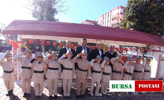 İlkokul öğrencilerinden 18 Mart şehitlerine duygulu anma