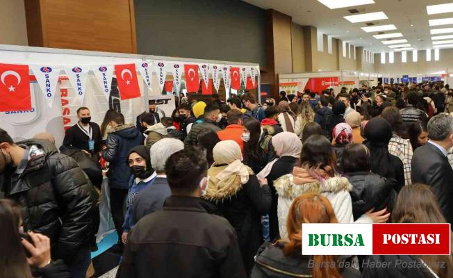 İpekyolu Kariyer Fuarı’na öğrenci akını