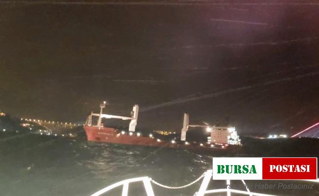 İstanbul Boğazı’nda gemi trafiği çift yönlü askıya alındı