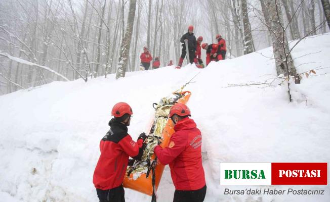 İtfaiye ekiplerinin zorlu arazideki kış tatbikatı gerçeği aratmadı