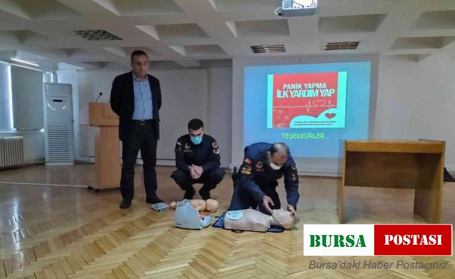Jandarma trafik ve asayiş timlerine ilk yardım eğitimi