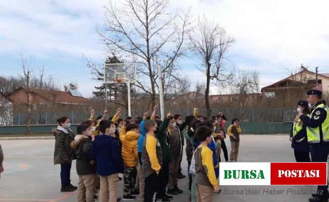 Jandarmadan genç yaşta trafik eğitimi