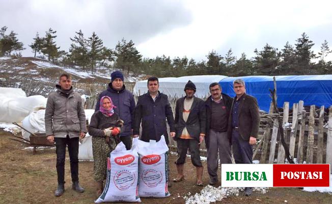 Kar yağışından etkilenen çiftçilere yem desteği sağlandı