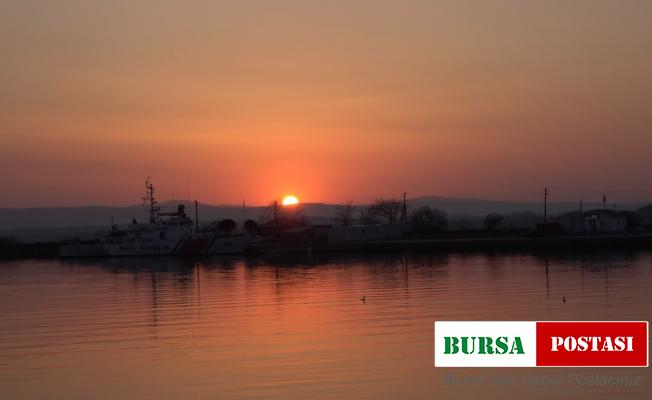 Karadeniz’de muhteşem gün batımı: Kartpostallık görüntüler ortaya çıktı