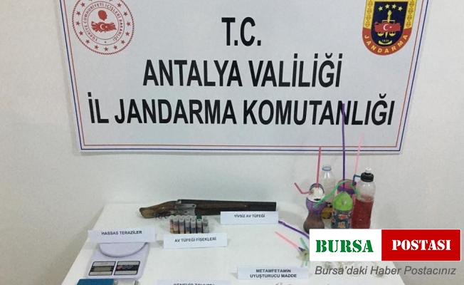 Kaş’ta uyuşturucu operasyonu: 2 gözaltı