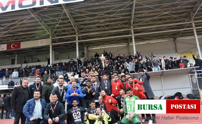 Kastamonu 1. Amatör Lig’de Tosyaspor Ormanspor’u 1-0 yenerek şampiyon oldu