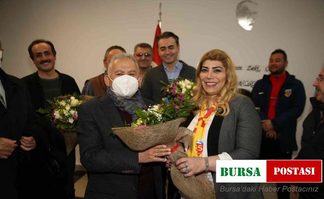 Kayserispor maçında Büyükkılıç’a ’Tıp Bayramı’ jesti