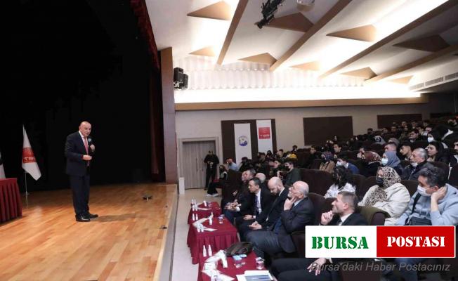 Keçiören’deki gençlere Avrupa’daki ücretsiz fırsatlar anlatıldı