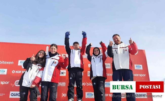 Kızak Şampiyonası’nda Türkiye birincisi oldular