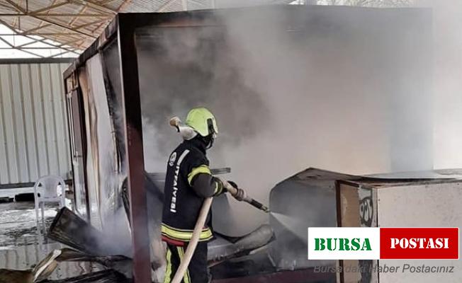 Konteynerde yaşayan hurdacı yangında hayatını kaybetti