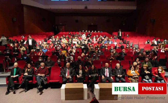 Korkudan Korkmak adlı tek kişilik gösteride salon dolmadı