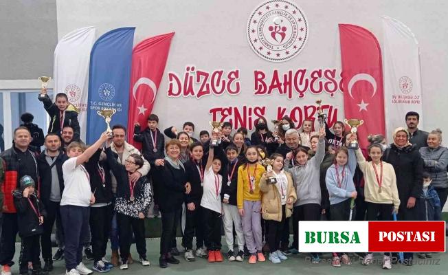 Küçükler tenis müsabakaları sona erdi