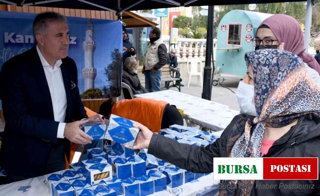 Kuşadası Belediyesi’nden kandil ikramı