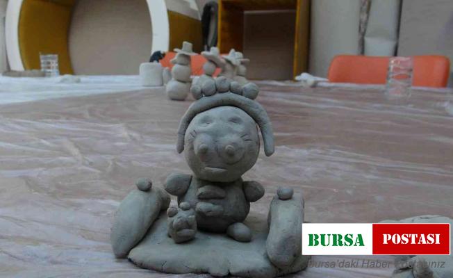 Kütüphane güvenliği çocukların mutlu olması her hafta farklı bir etkinlik düzenliyor