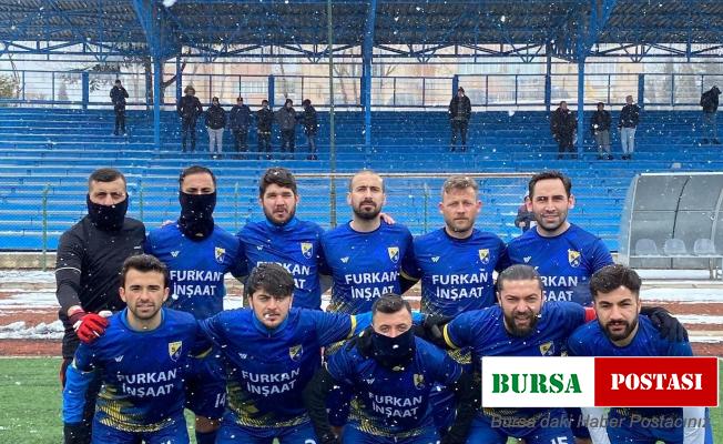 Lider Söğütspor farklı kazandı