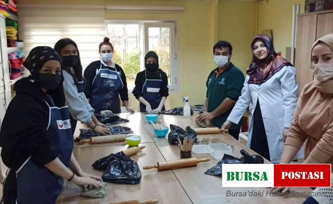 Lise ve üniversite öğrencilerinden Cemil Meriç’e ziyaret