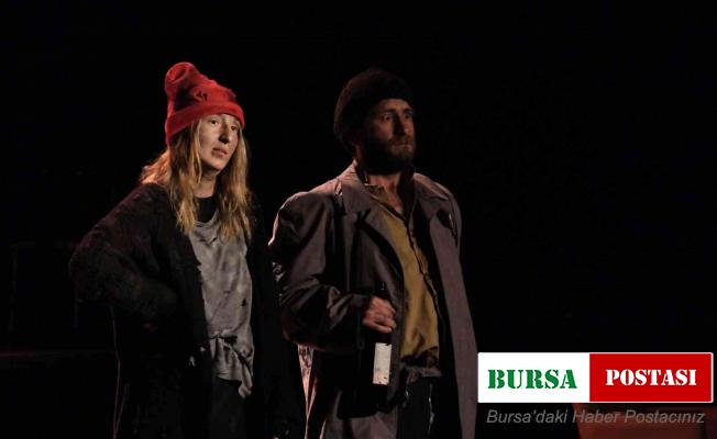 Maltepe’de Tiyatro Günleri savaş karşıtı oyunla başladı